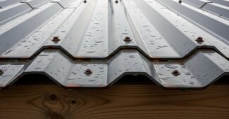 kuo skiriasi pigesnės ir premium klasės skardos dangos