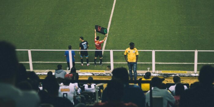 Rungtynės ir jų santrauka vis dažniau laikomos tuo pačiu turiniu