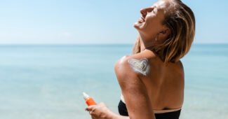 Kaip teisingai naudoti SPF ir kada atnaujinti apsaugą nuo saulės?